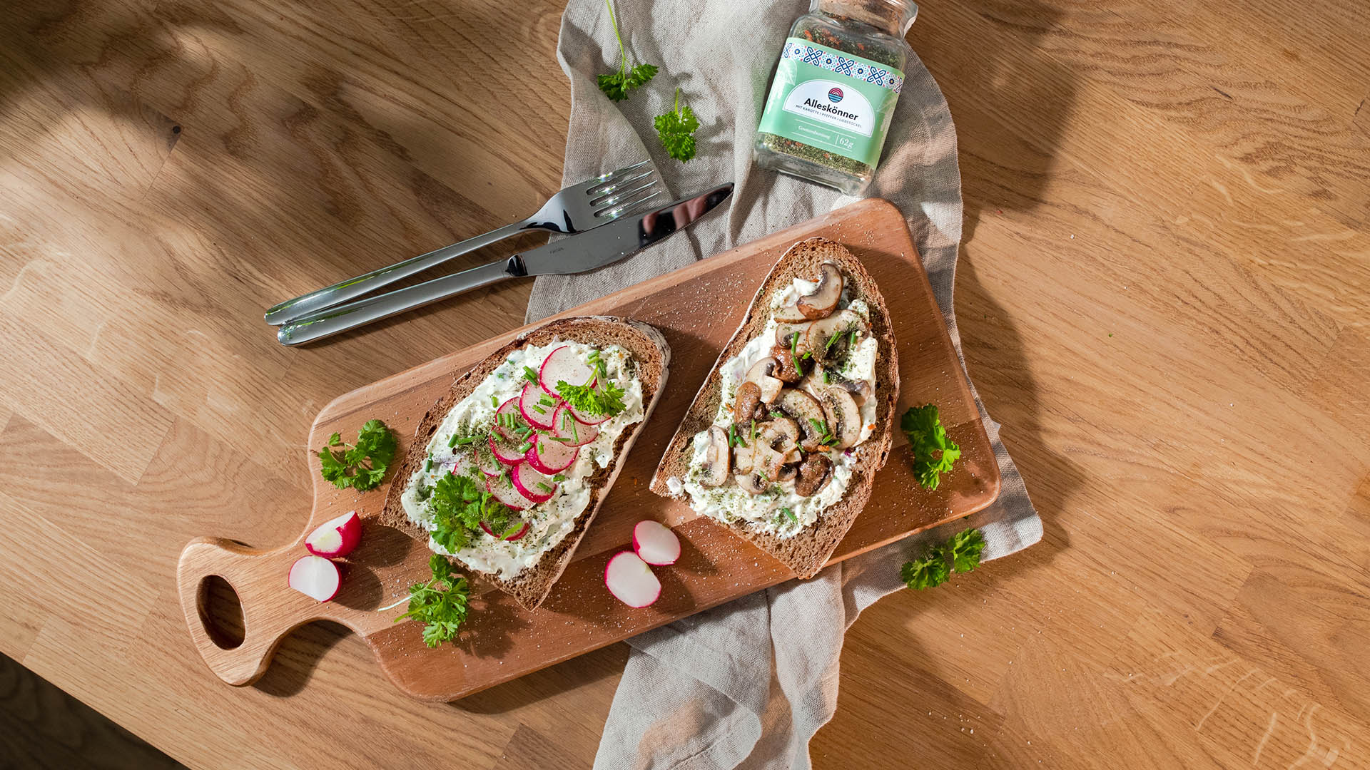 Vegane Kräuterquark-Stulle